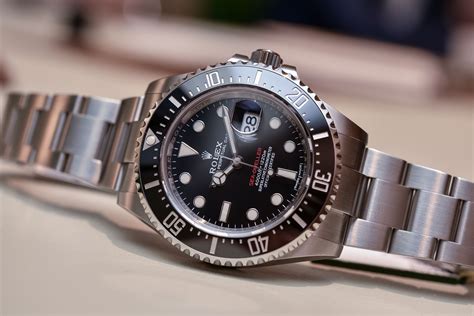 rolex sea dweller review youtube|rolex sea dweller 43 thickness.